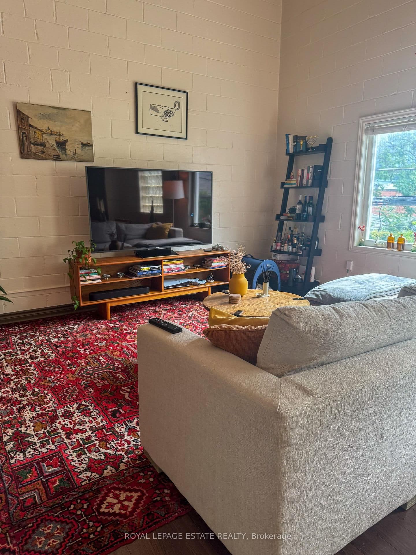325 Queen Street E, Unit 2D - Image 2