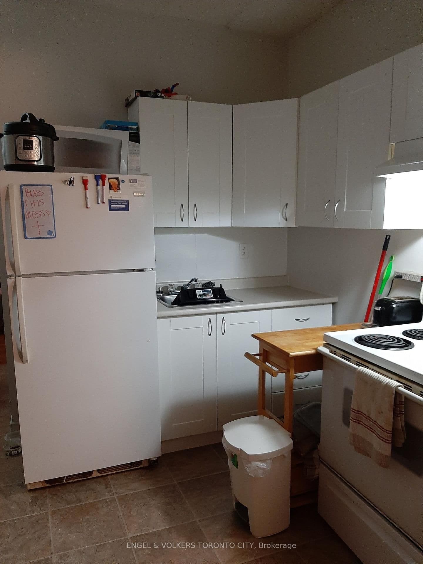 1242 College Street, Unit 3 - Image 2