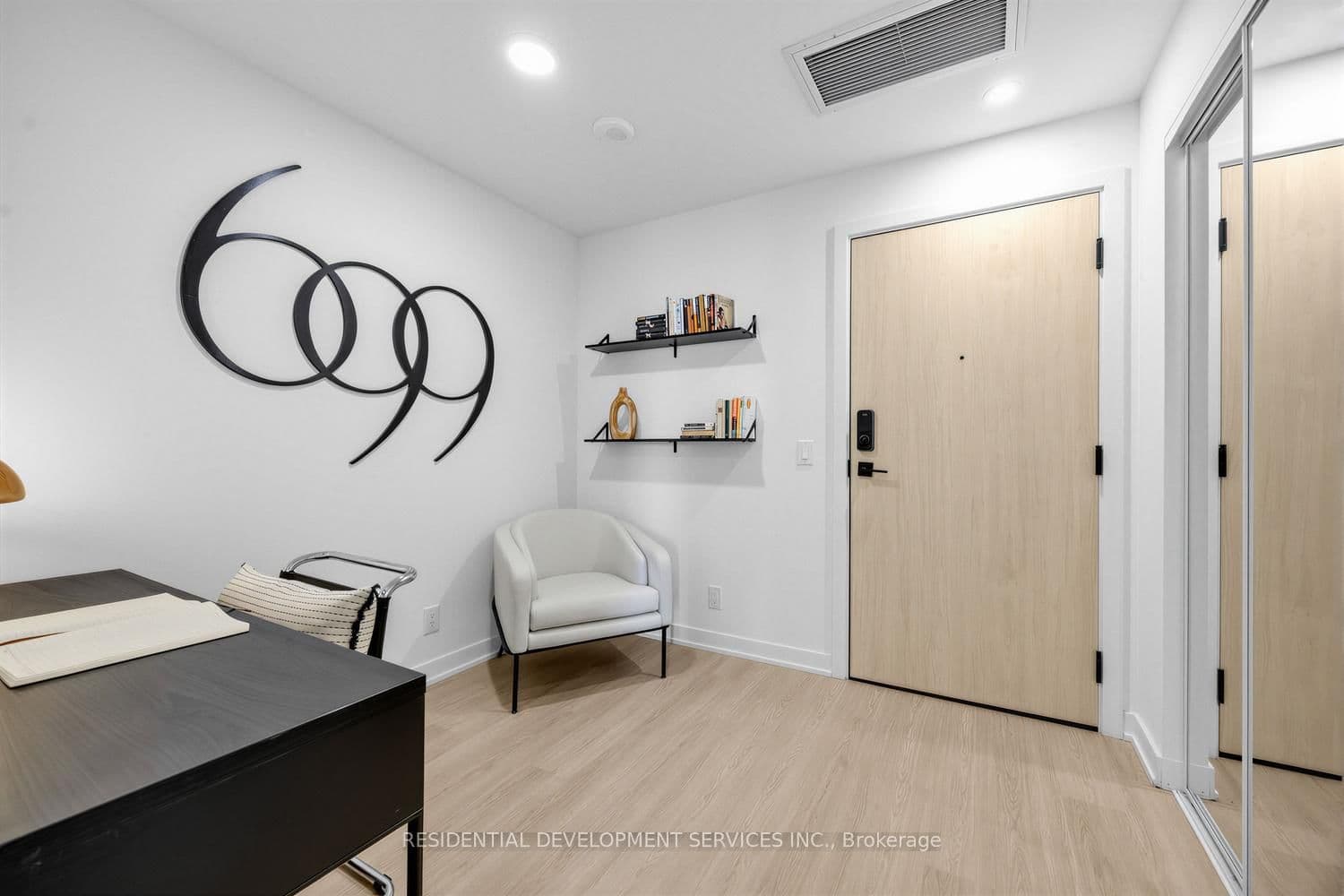 699 Sheppard Avenue E, Unit 226 - Image 3