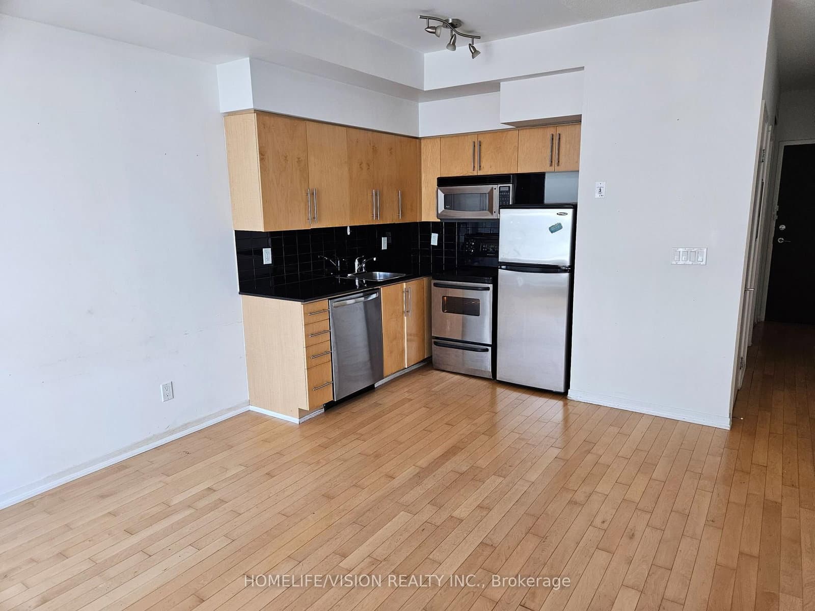 231 Fort York Boulevard, Unit 816 - Image 3