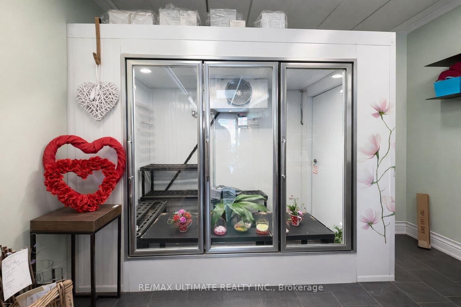 1685 Dundas Street W, Unit Main - Image 3
