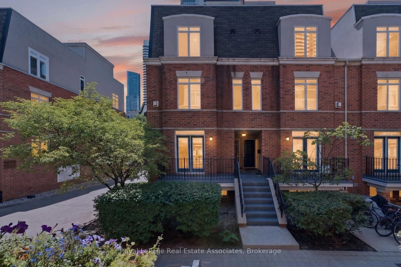 415 Jarvis Street, Unit 206 - Image 1