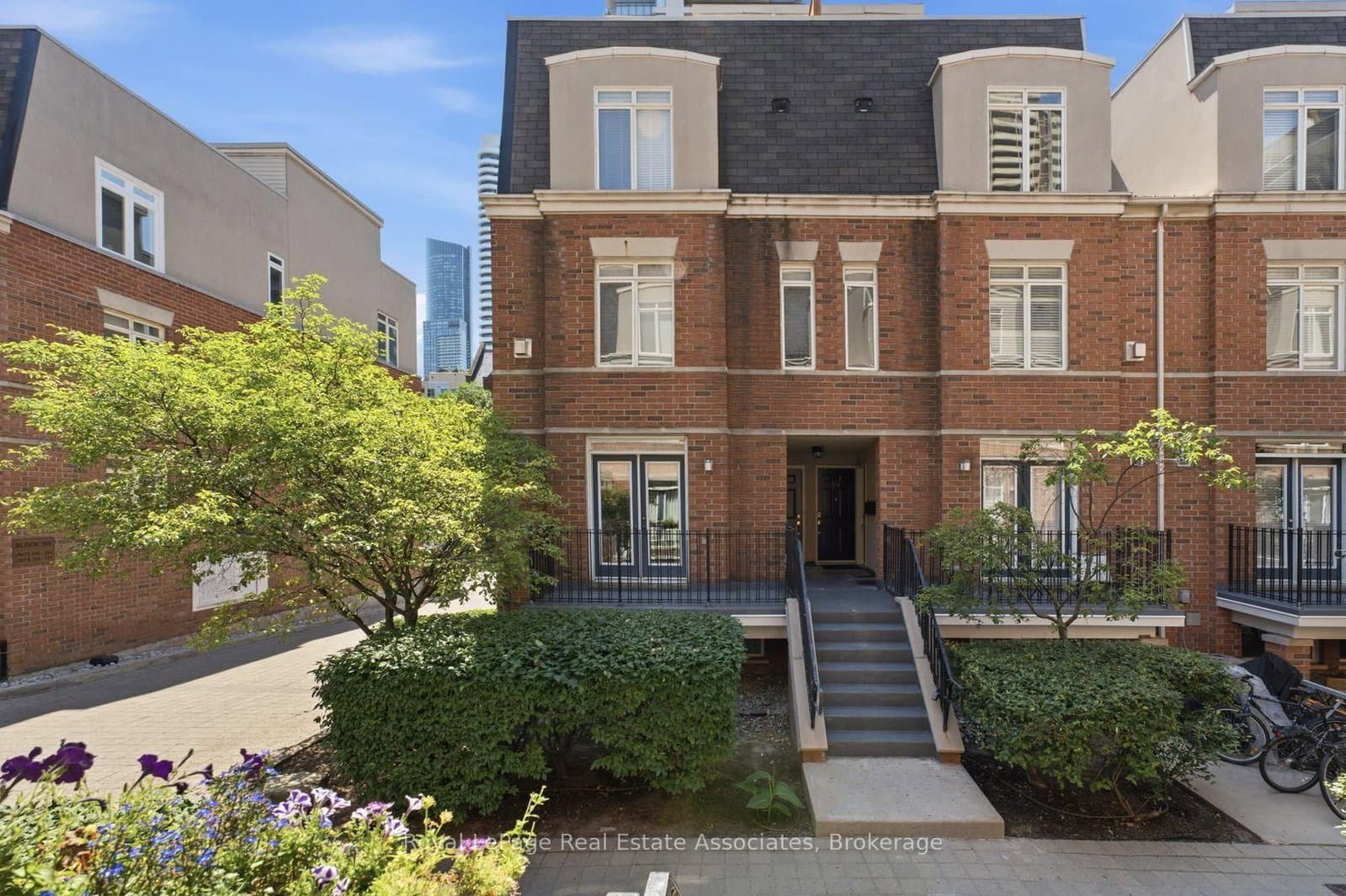 415 Jarvis Street, Unit 206 - Image 2