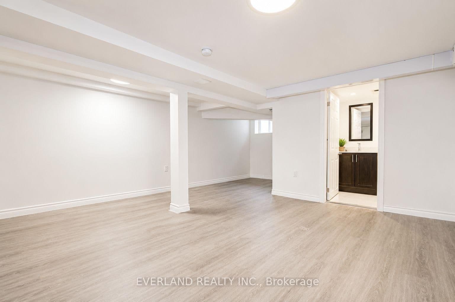 1751 Bayview Avenue, Unit Unit A - Image 2