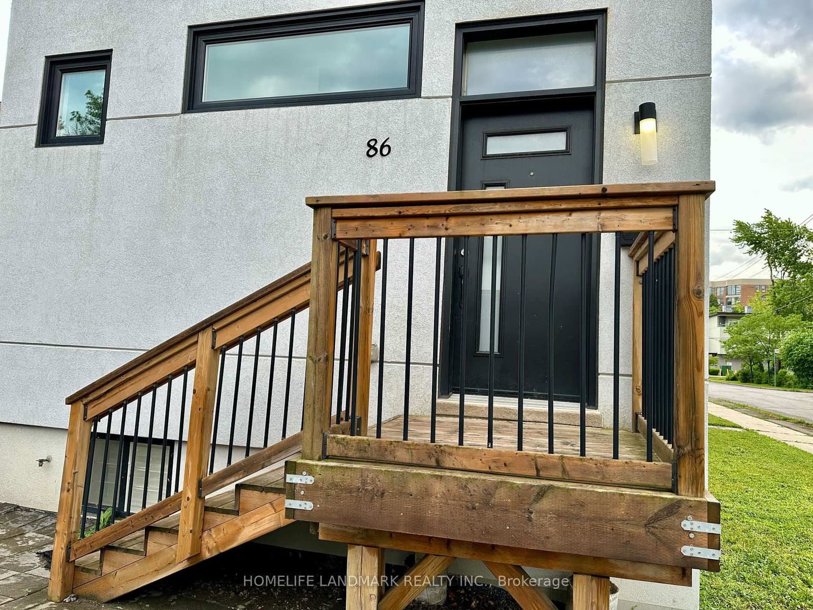 86 Pemberton Avenue - Image 2