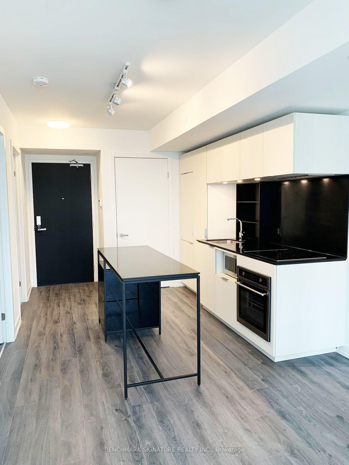 77 Shuter Street, Unit 513 - Image 3