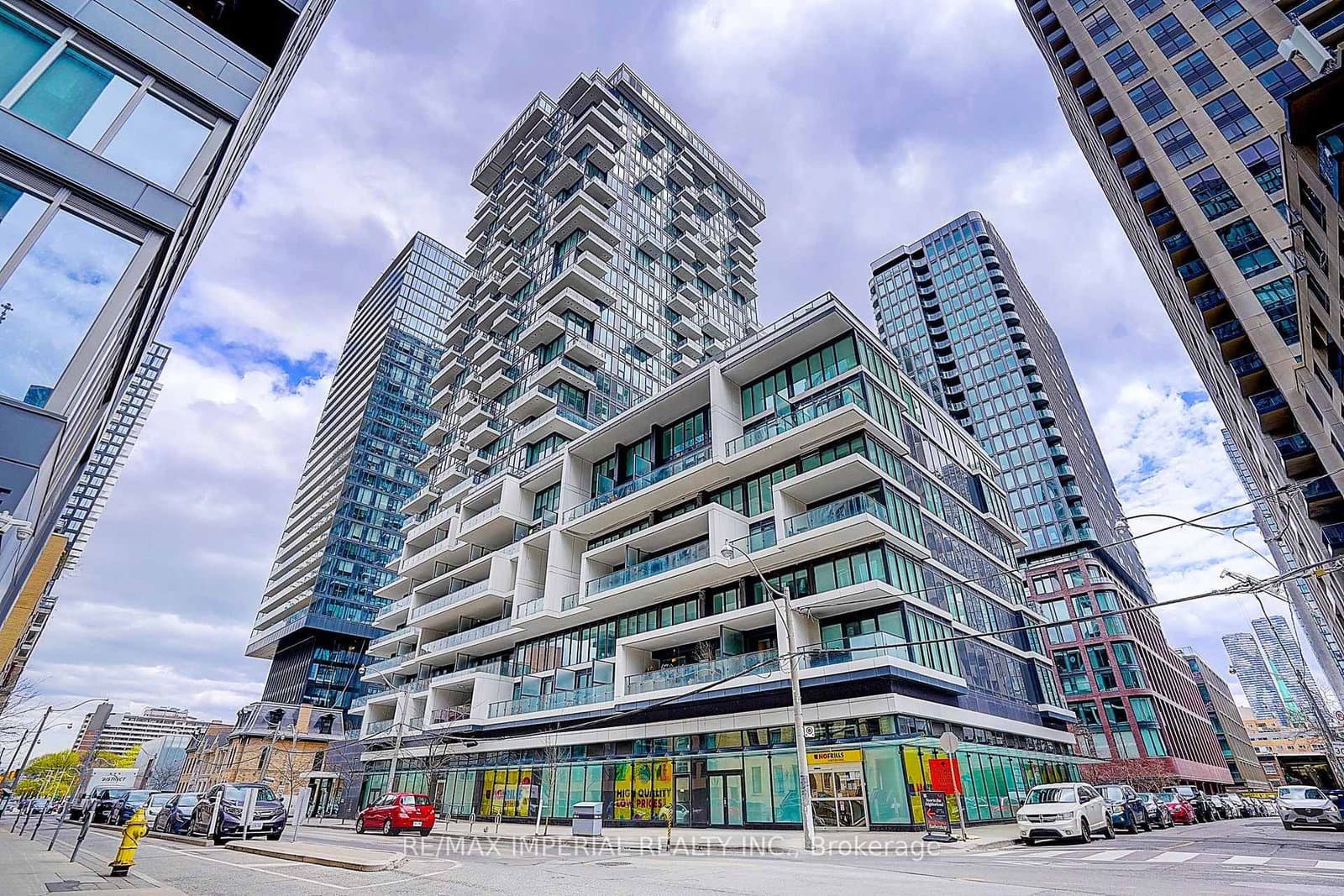77 Shuter Street, Unit 710 - Image 1