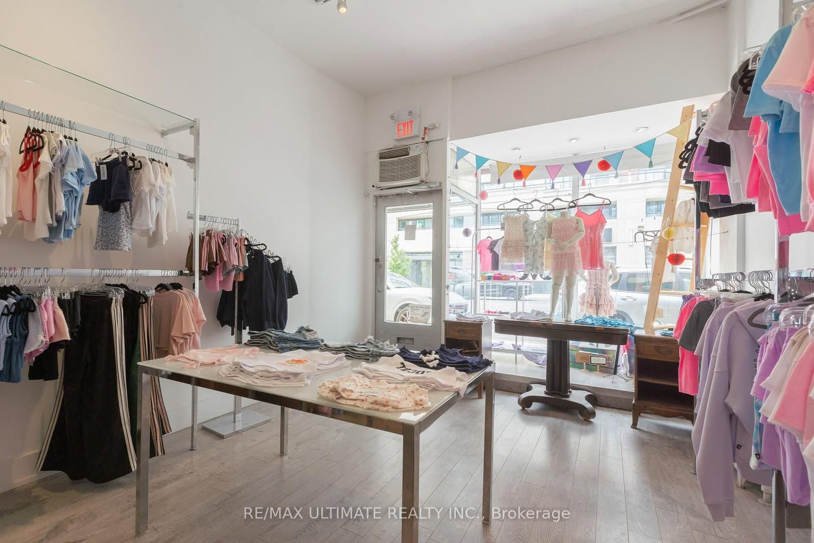 1693 AVENUE Road - Image 6