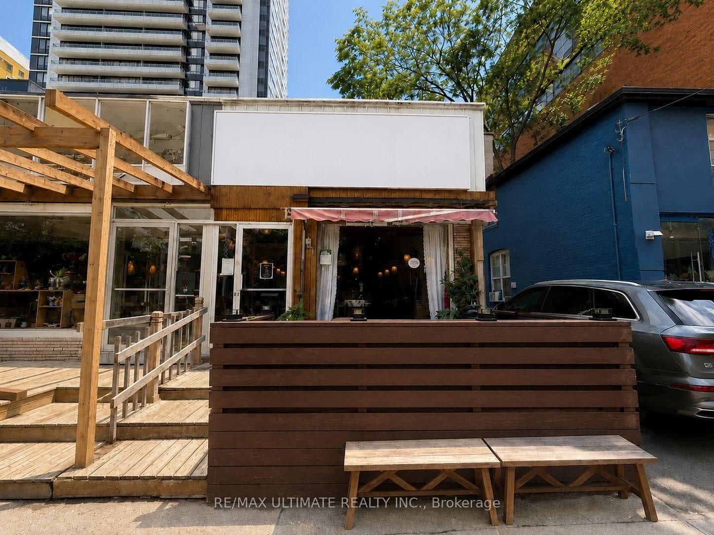 5374 Yonge Street - Image 1