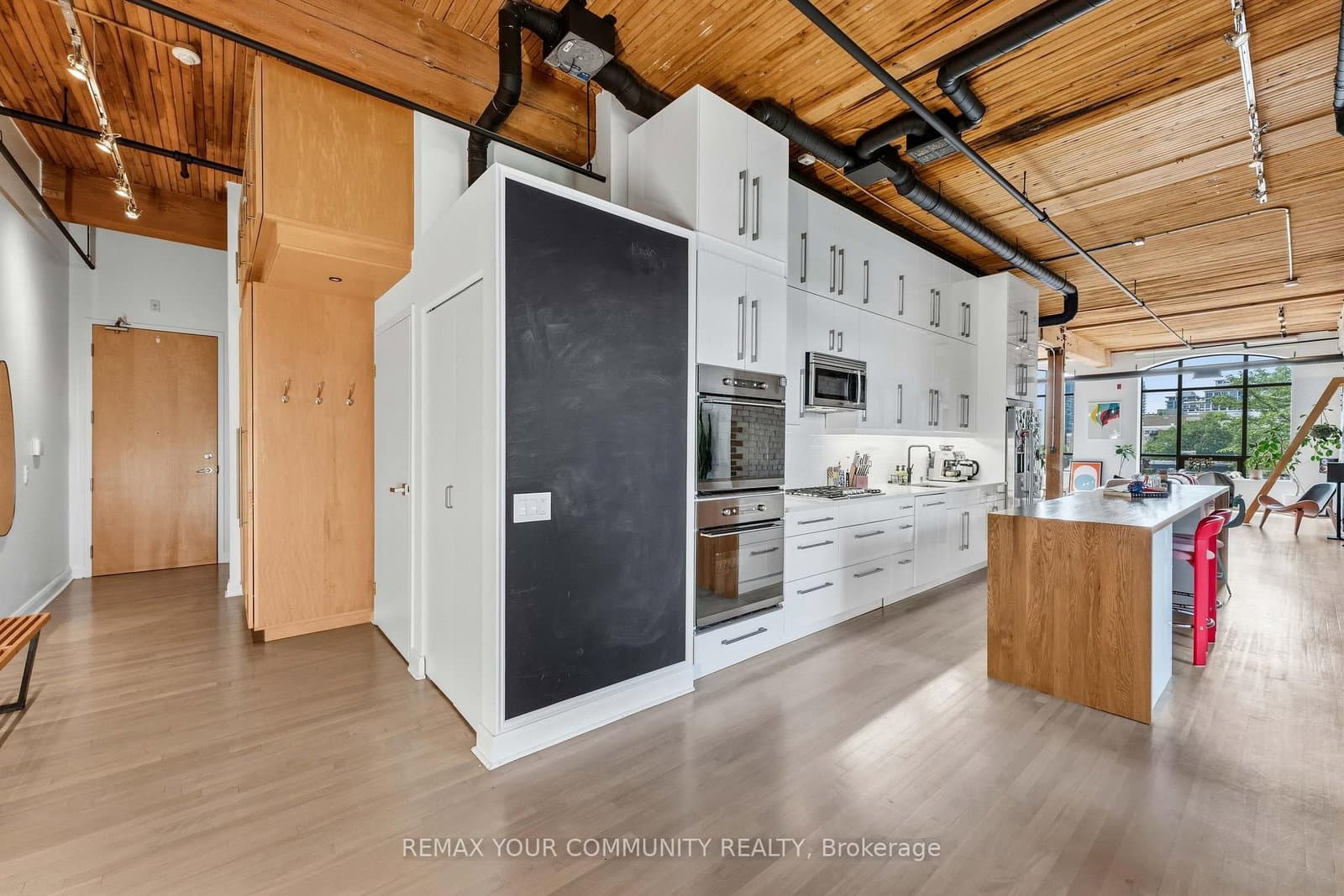 993 Queen Street W, Unit 301 - Image 3