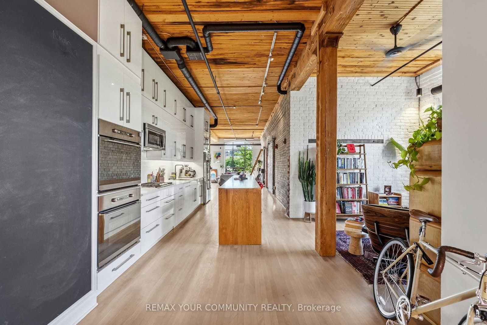 993 Queen Street W, Unit 301 - Image 5
