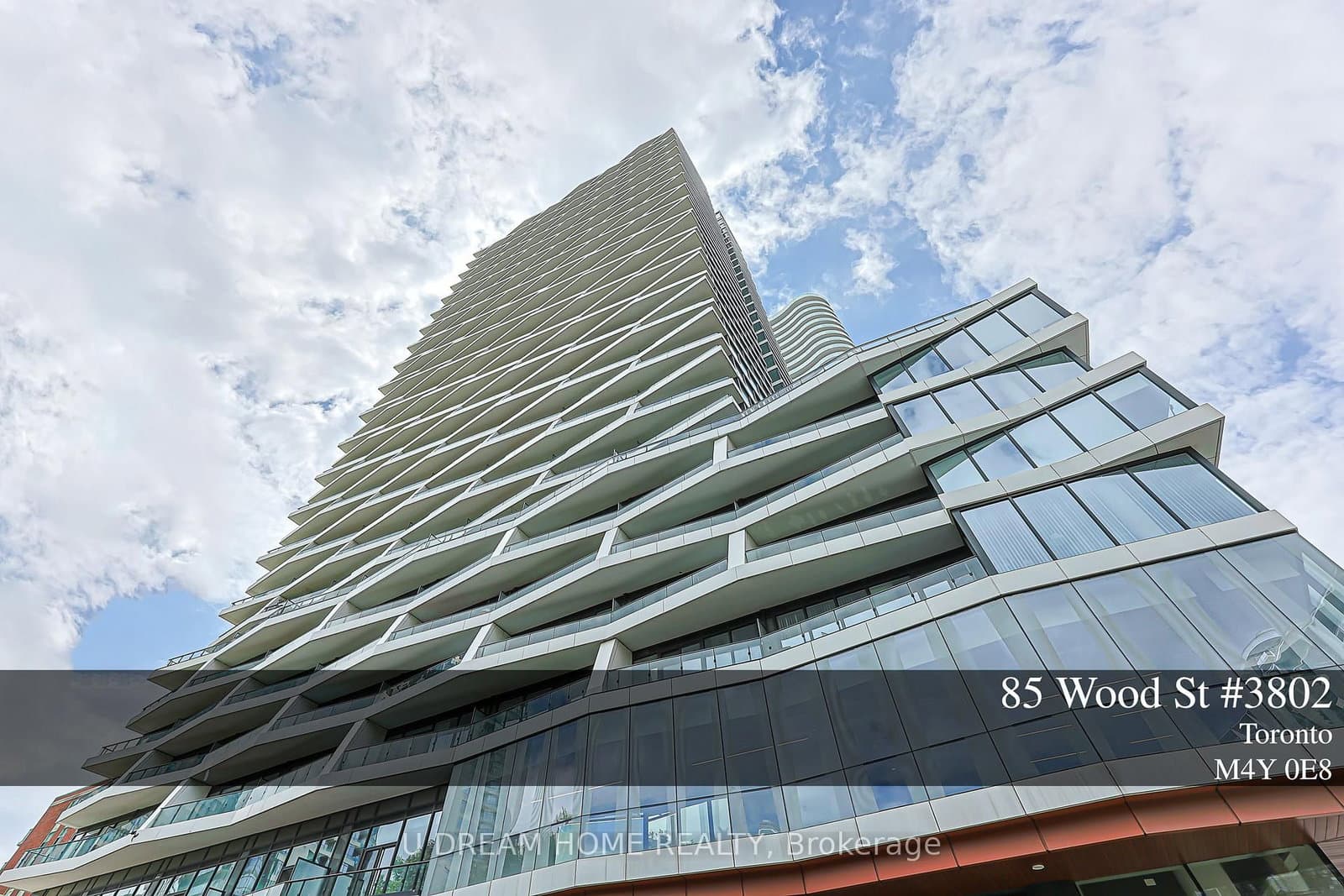 #3802 - 85 Wood Street