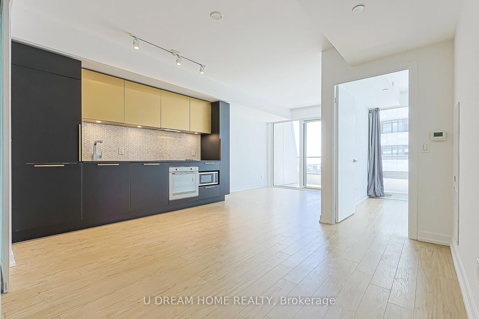 85 Wood Street, Unit 3802 - Image 5