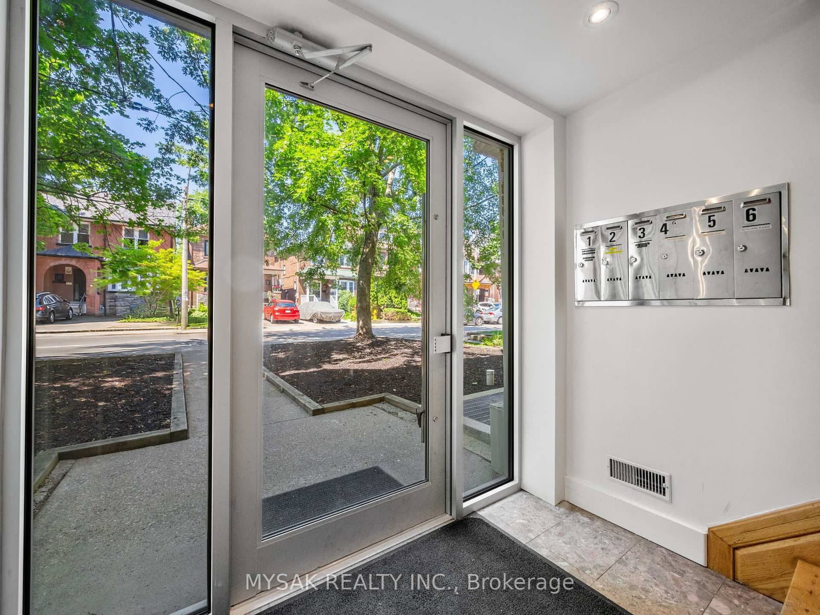 427 Crawford Street - Image 5