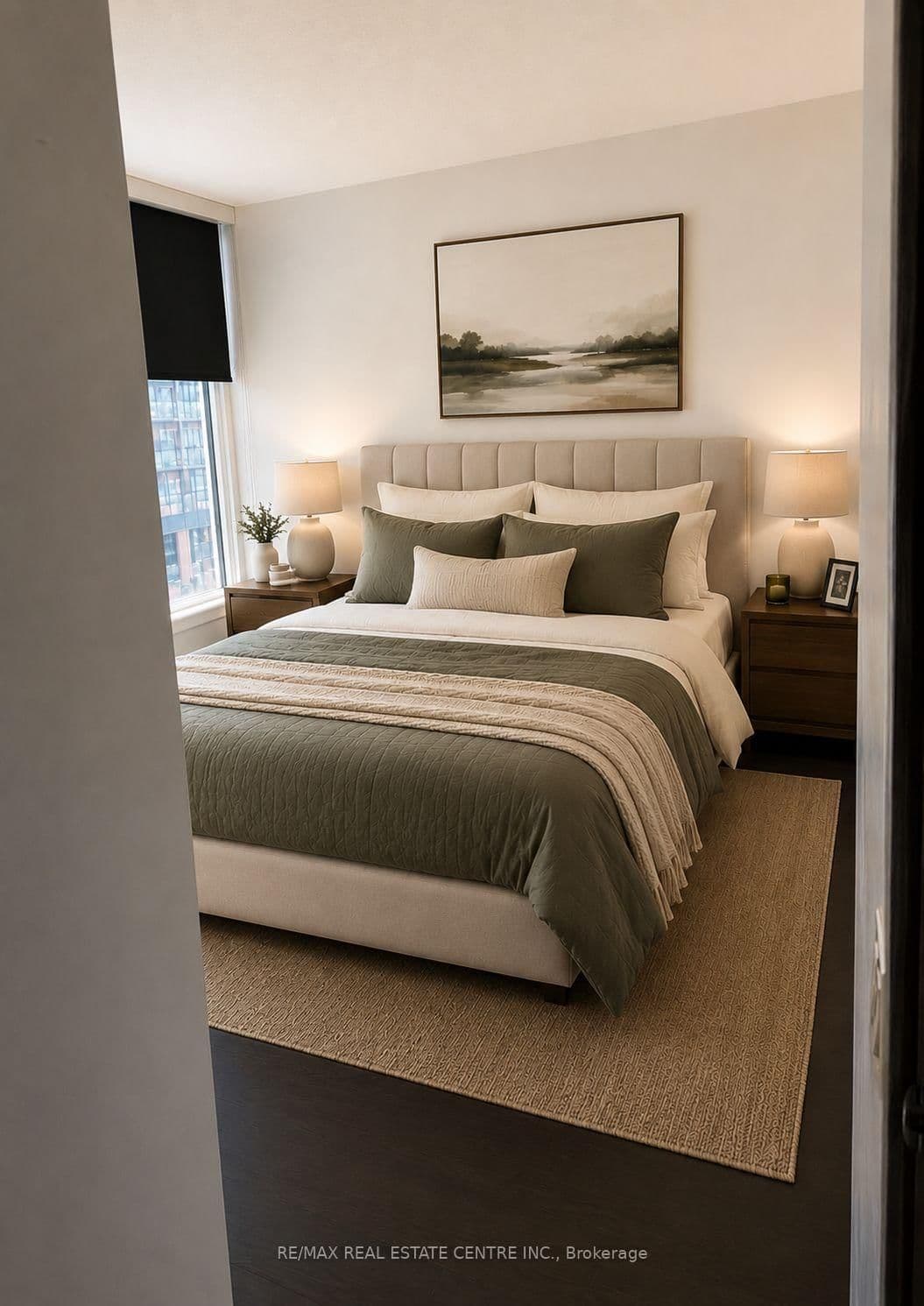 19 Bathurst Street, Unit 812 - Image 5
