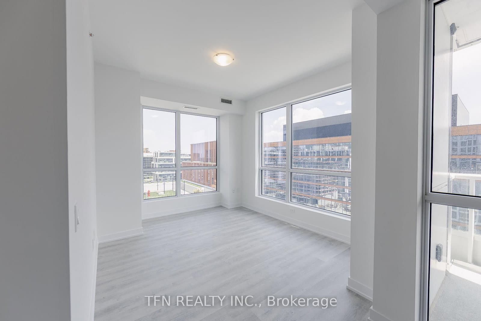 15 Richardson Street, Unit 1313 - Image 2