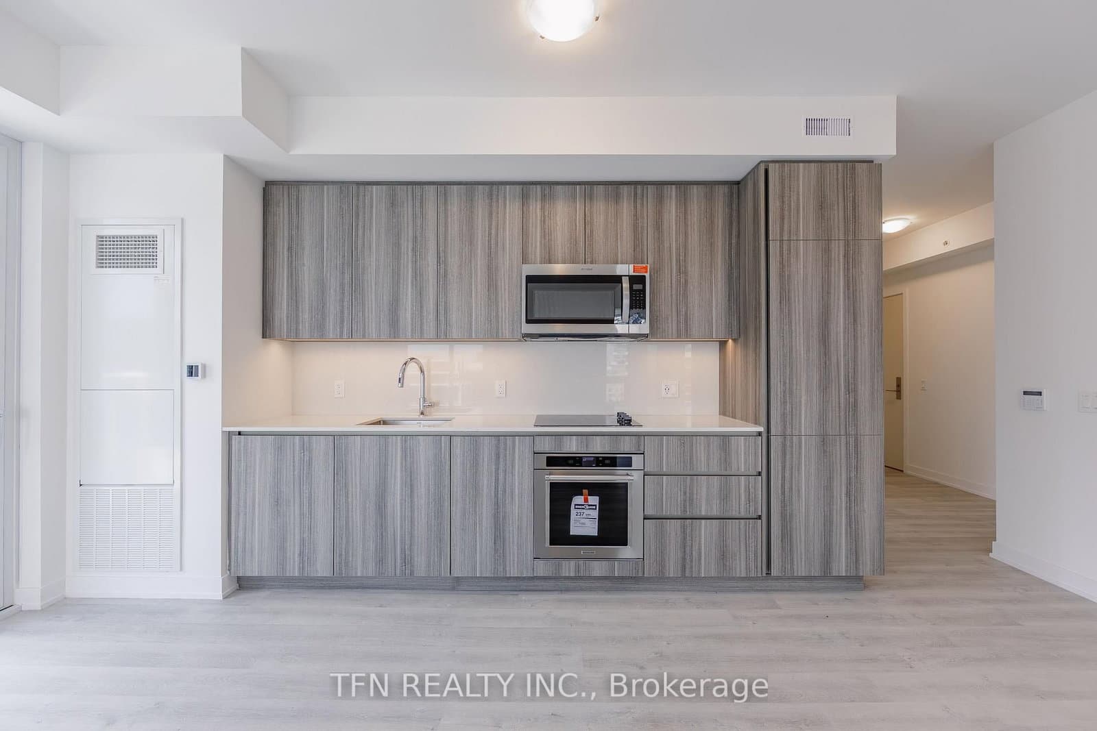 15 Richardson Street, Unit 1313 - Image 5