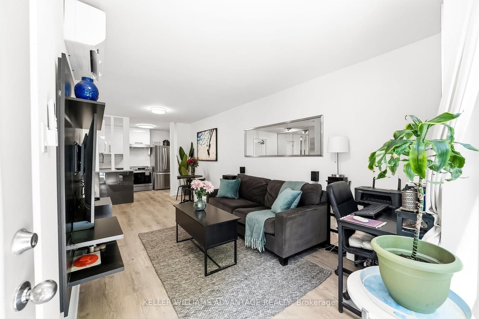 29 Canniff Street, Unit 409 - Image 3