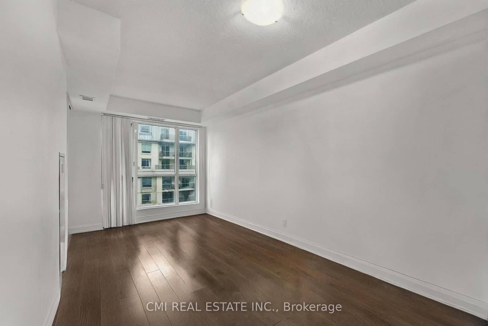 17 Kenaston Gardens, Unit 509 - Image 3