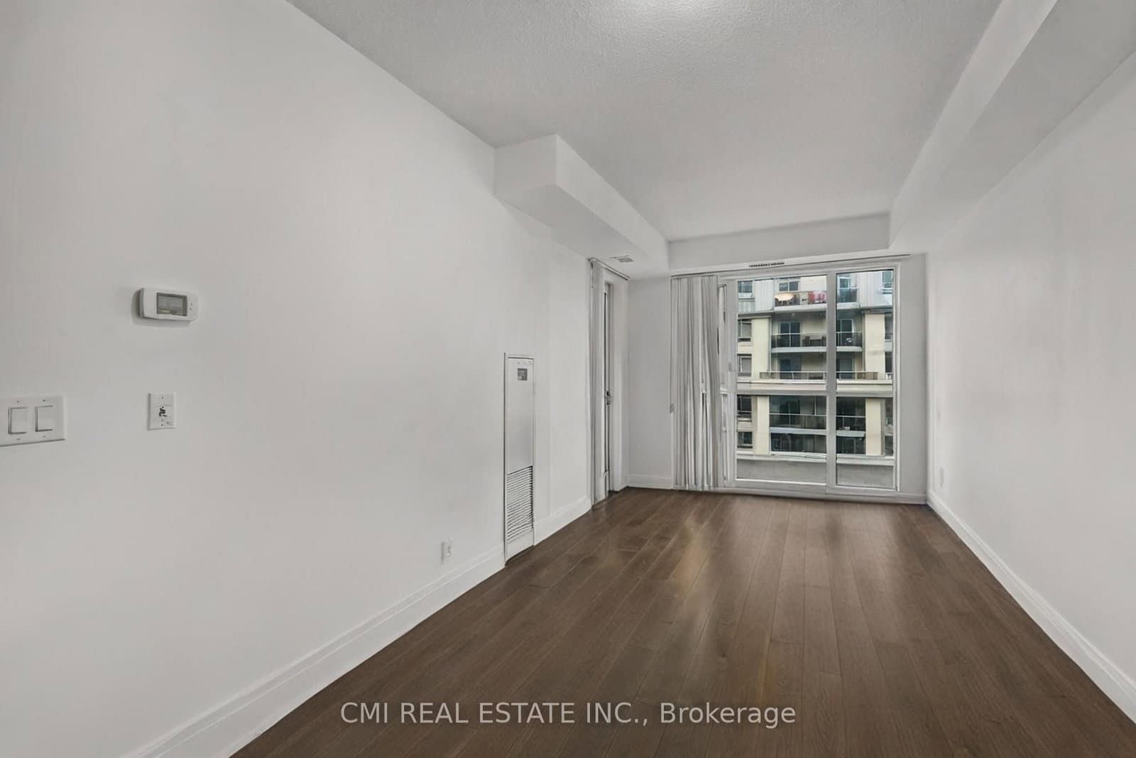 17 Kenaston Gardens, Unit 509 - Image 4