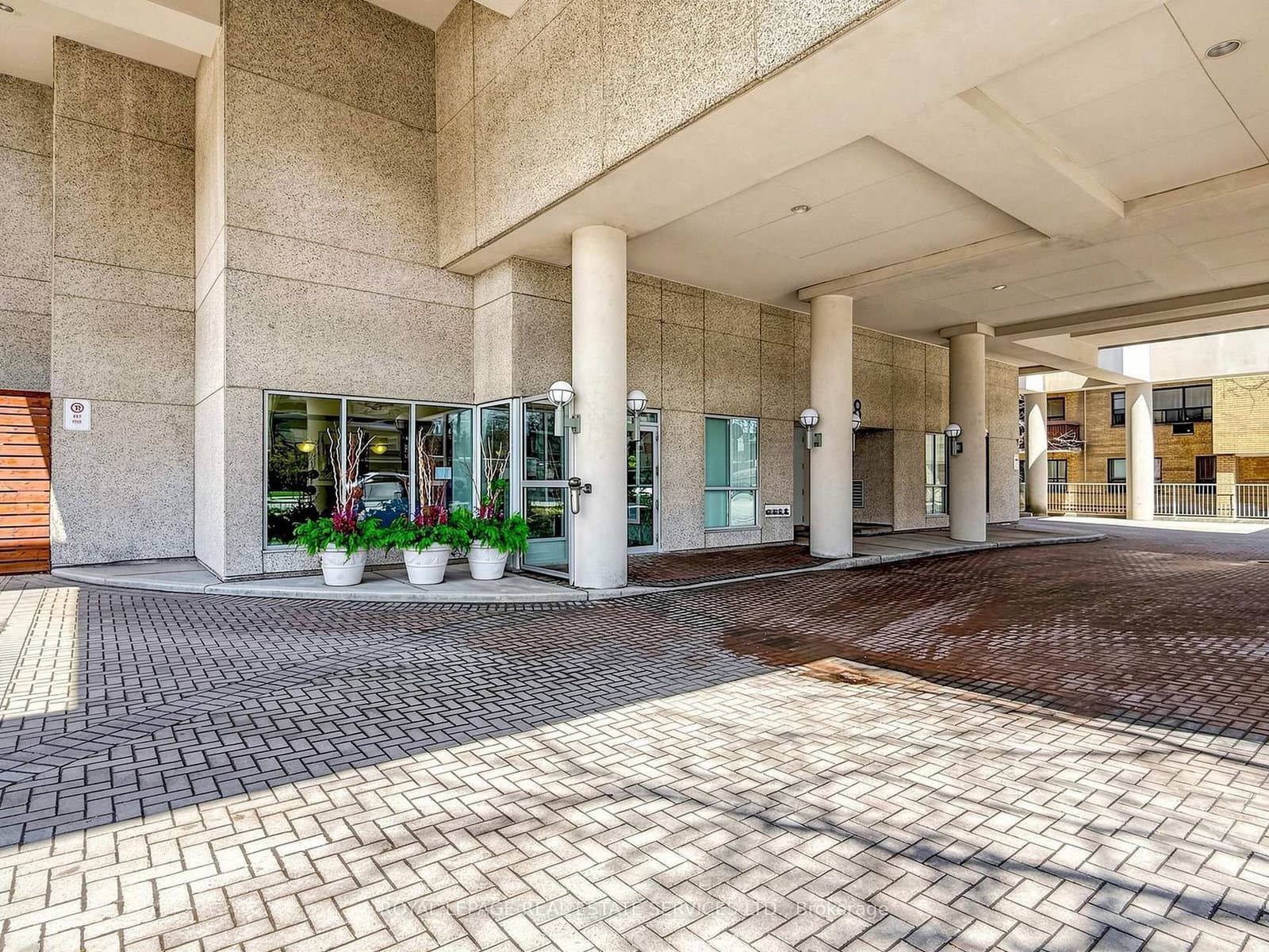 398 Eglinton Avenue, Unit 203 - Image 5