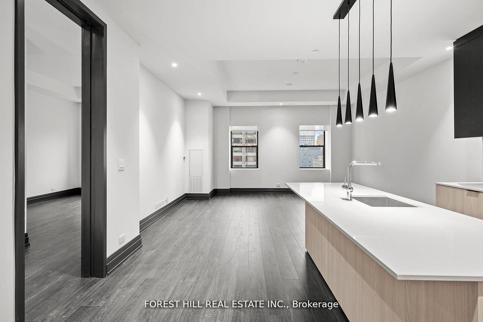 2 Avenue Road, Unit 1402 - Image 2