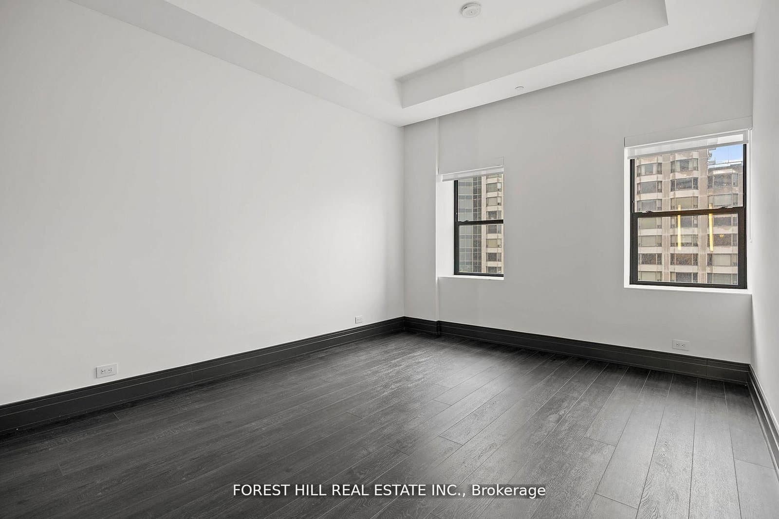 2 Avenue Road, Unit 1402 - Image 6