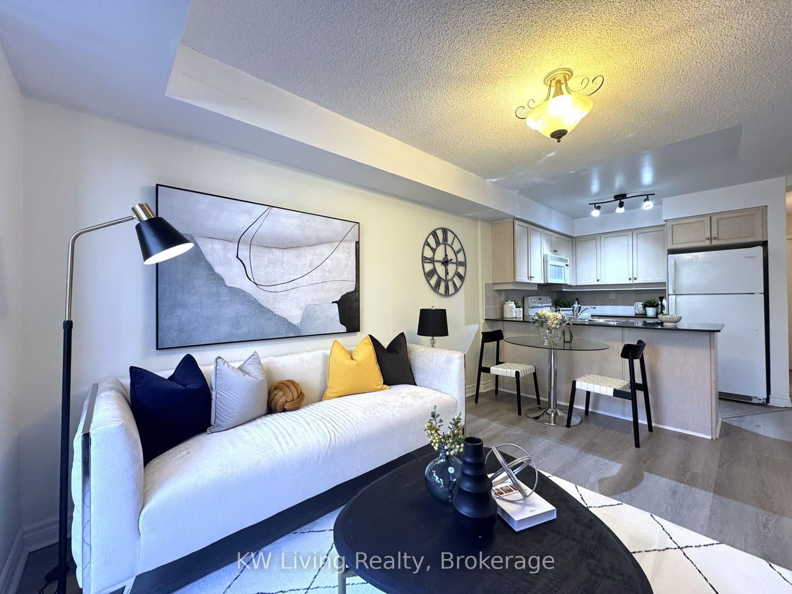 19 Barberry Place, Unit 204 - Image 2