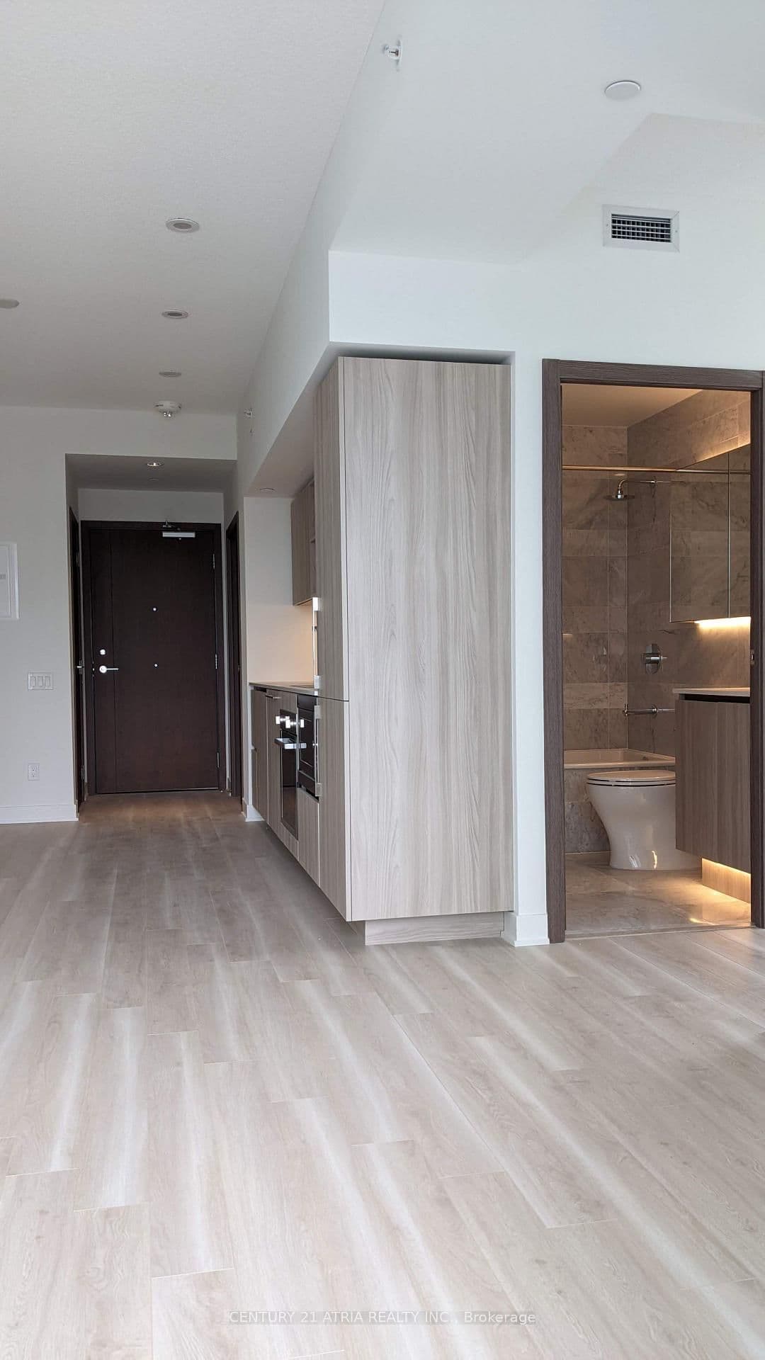 19 Bathurst Street, Unit 3306 - Image 2