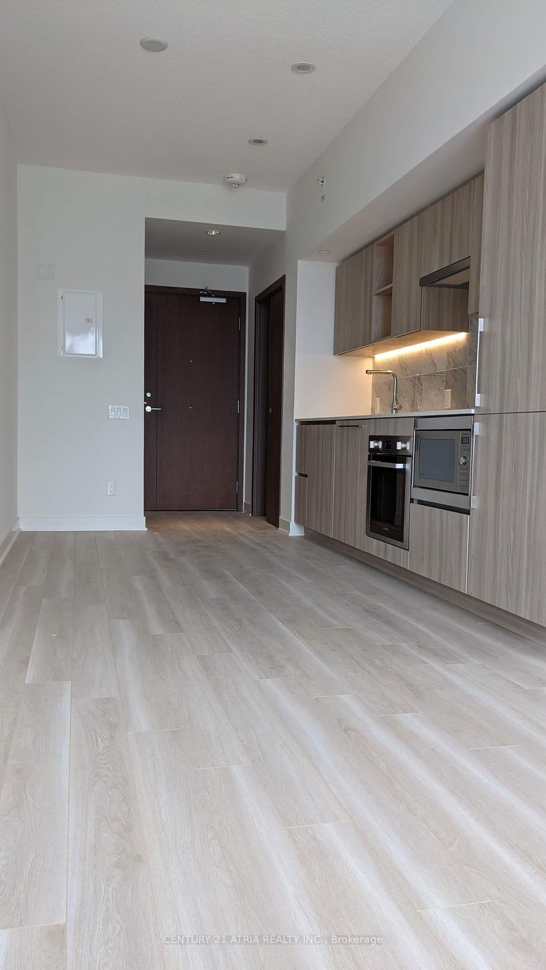 19 Bathurst Street, Unit 3306 - Image 3