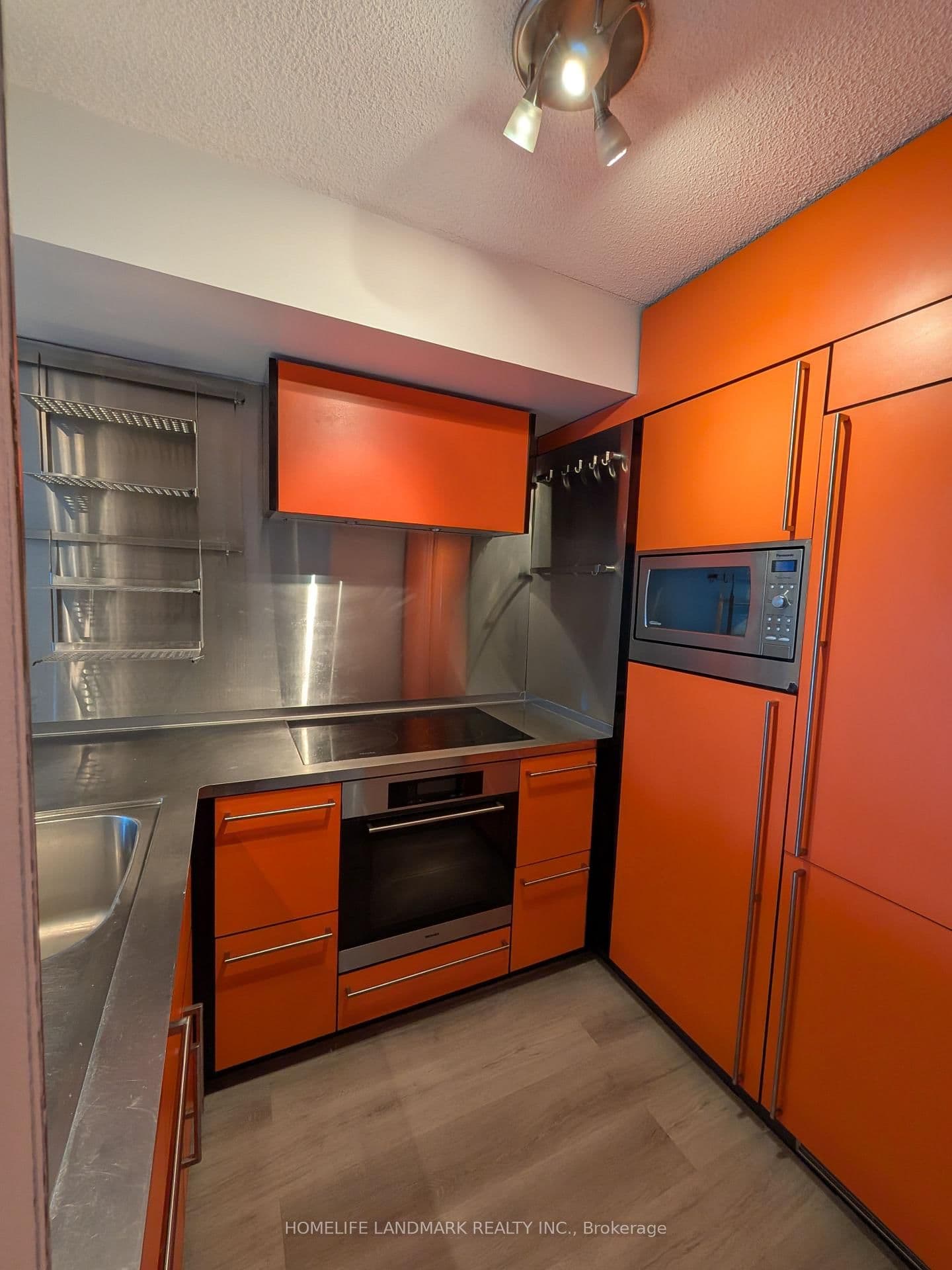 92 King Street E, Unit 805 - Image 3
