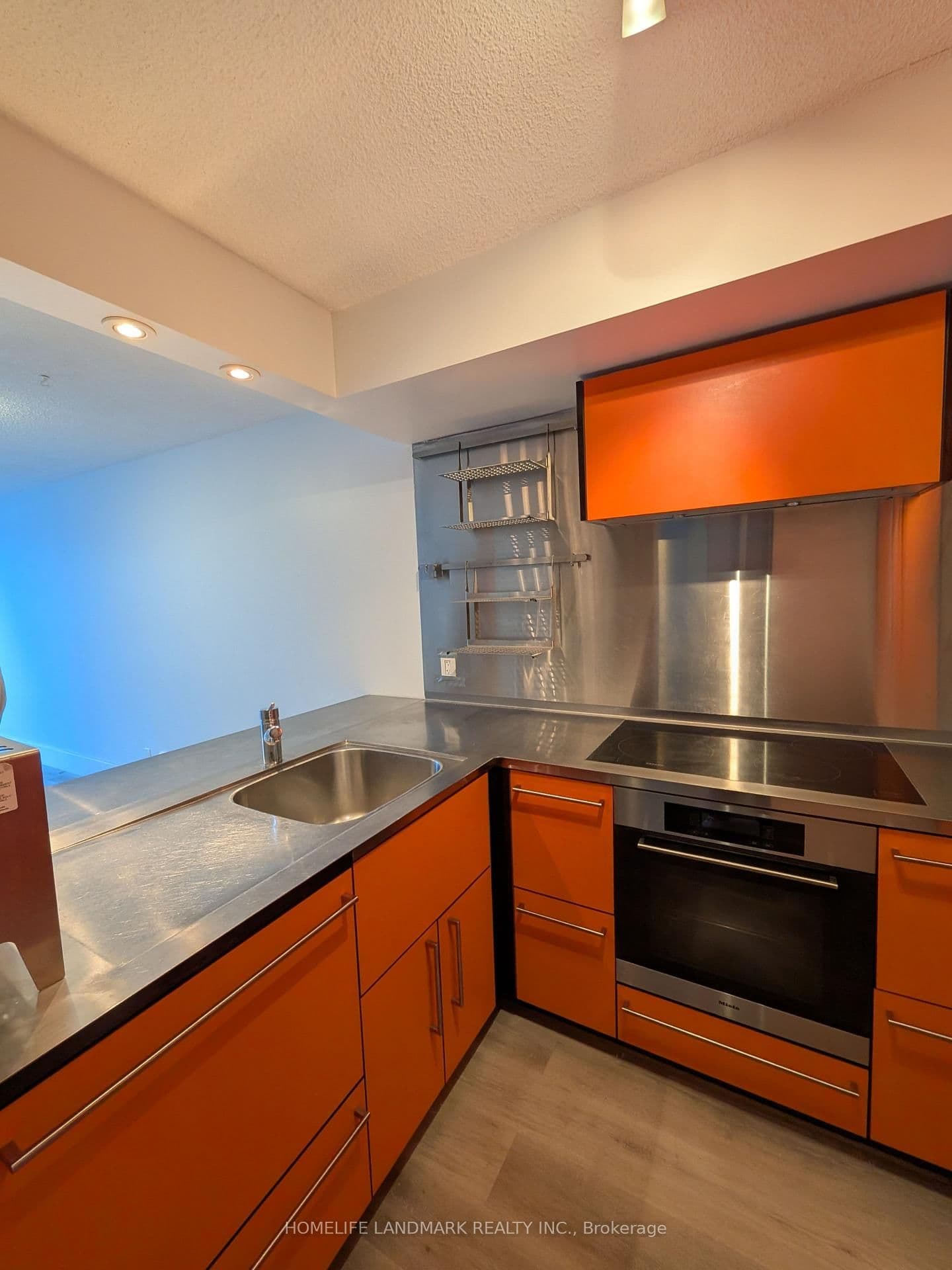 92 King Street E, Unit 805 - Image 4