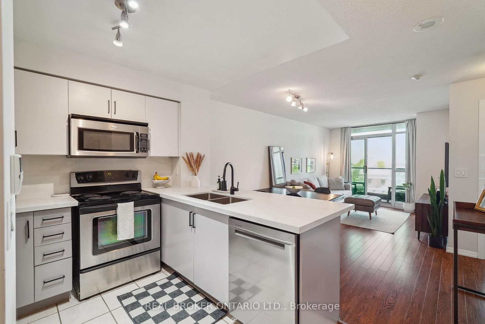 231 Fort York Boulevard, Unit 615 - Image 5