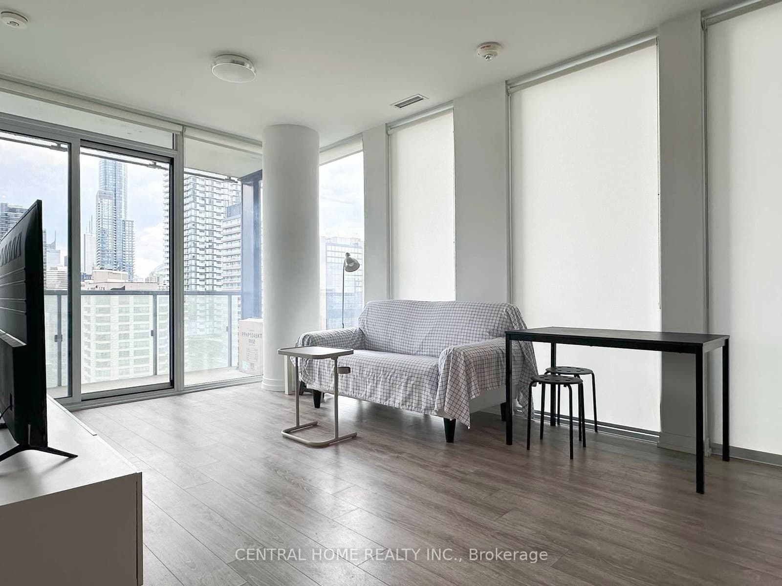 28 Wellesley Street E, Unit 1602 - Image 4