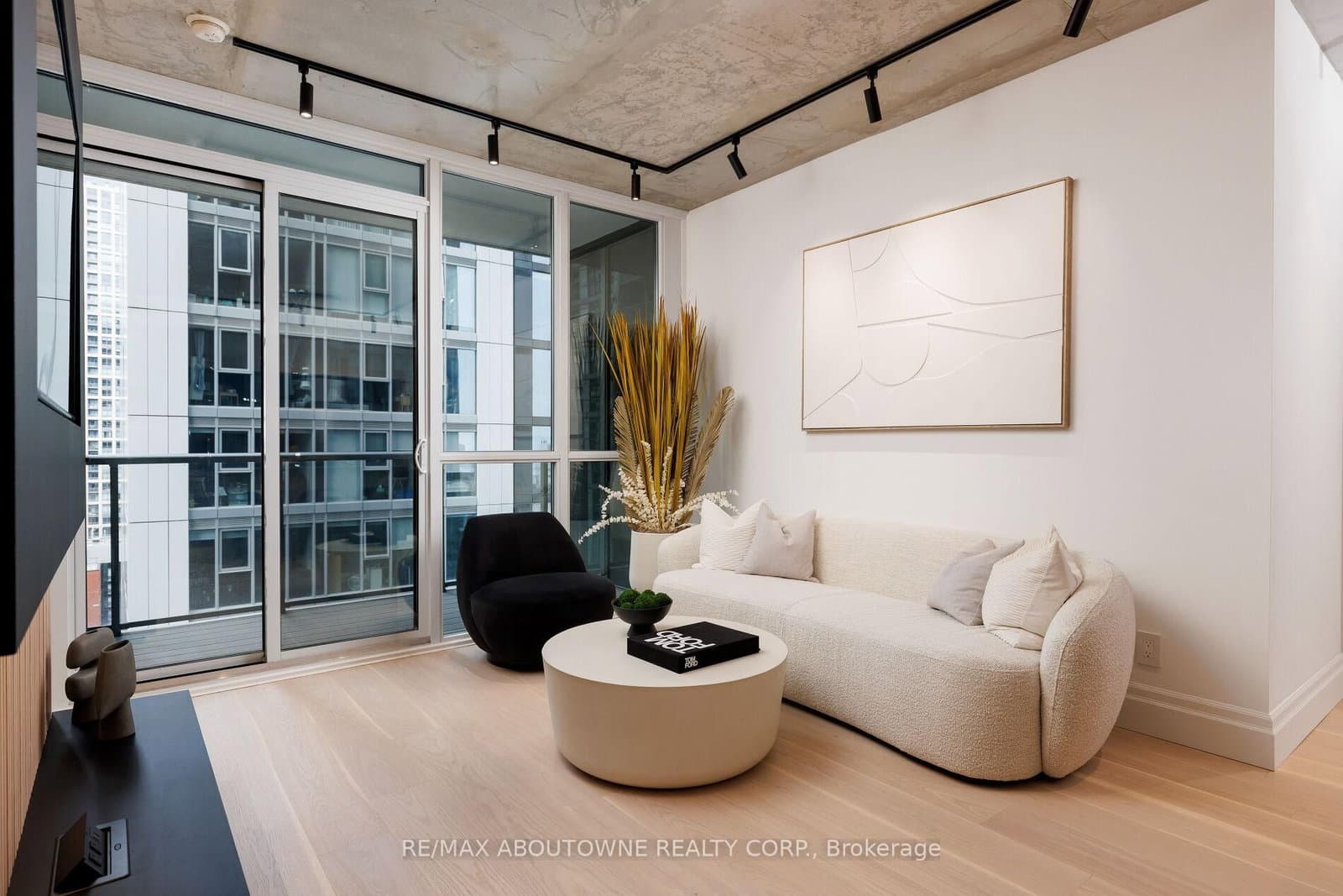 88 Blue Jays Way, Unit 2301 - Image 3