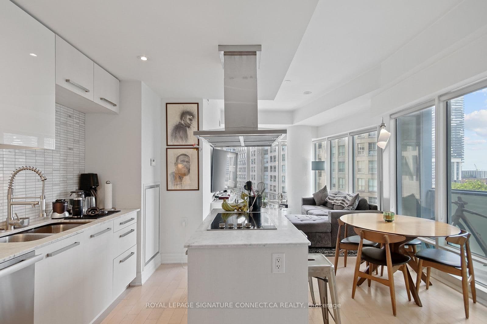 8 The Esplanade, Unit 808 - Image 1