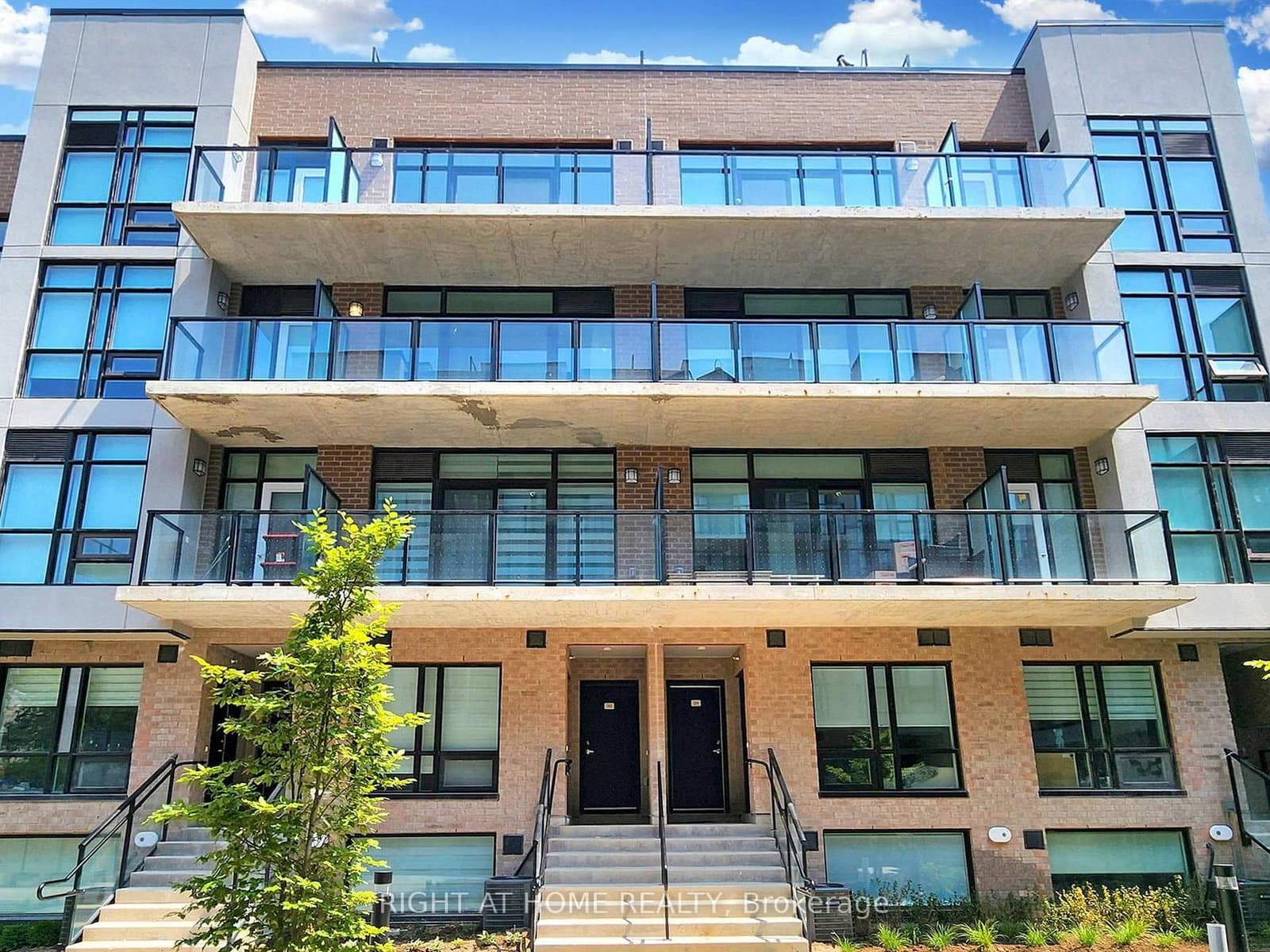 851 Sheppard Avenue W, Unit 30 - Image 3