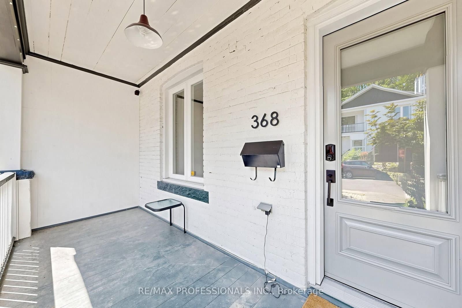 368 Howland Avenue - Image 2