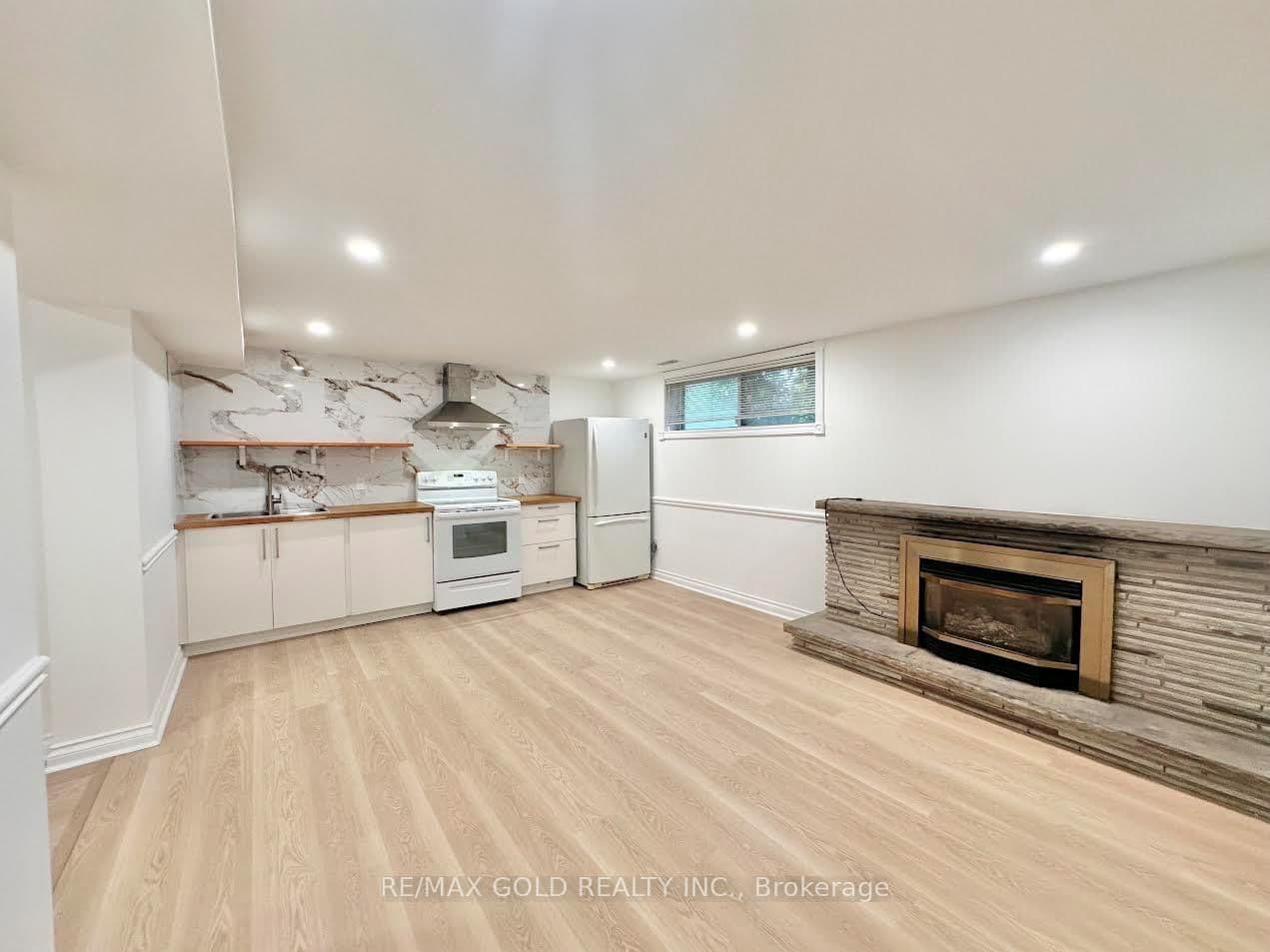 41 Fleetwell Court, Unit Bsmt - Image 4
