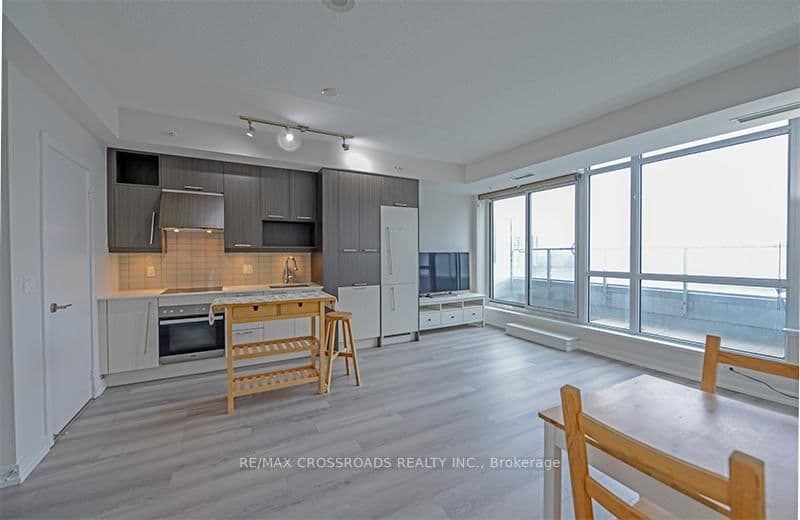 199 Richmond Street W, Unit 1708 - Image 3