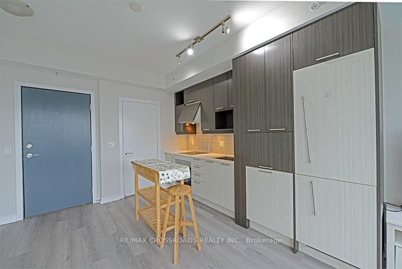 199 Richmond Street W, Unit 1708 - Image 5