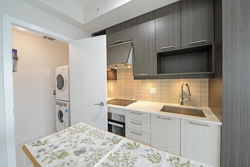 199 Richmond Street W, Unit 1708 - Image 6