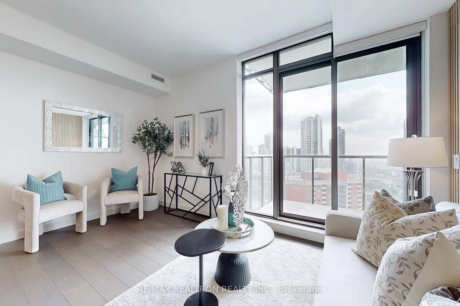81 Wellesley Street E, Unit 2001 - Image 6