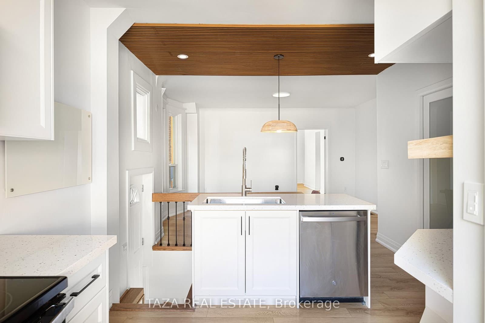 46 Euclid Avenue - Image 3