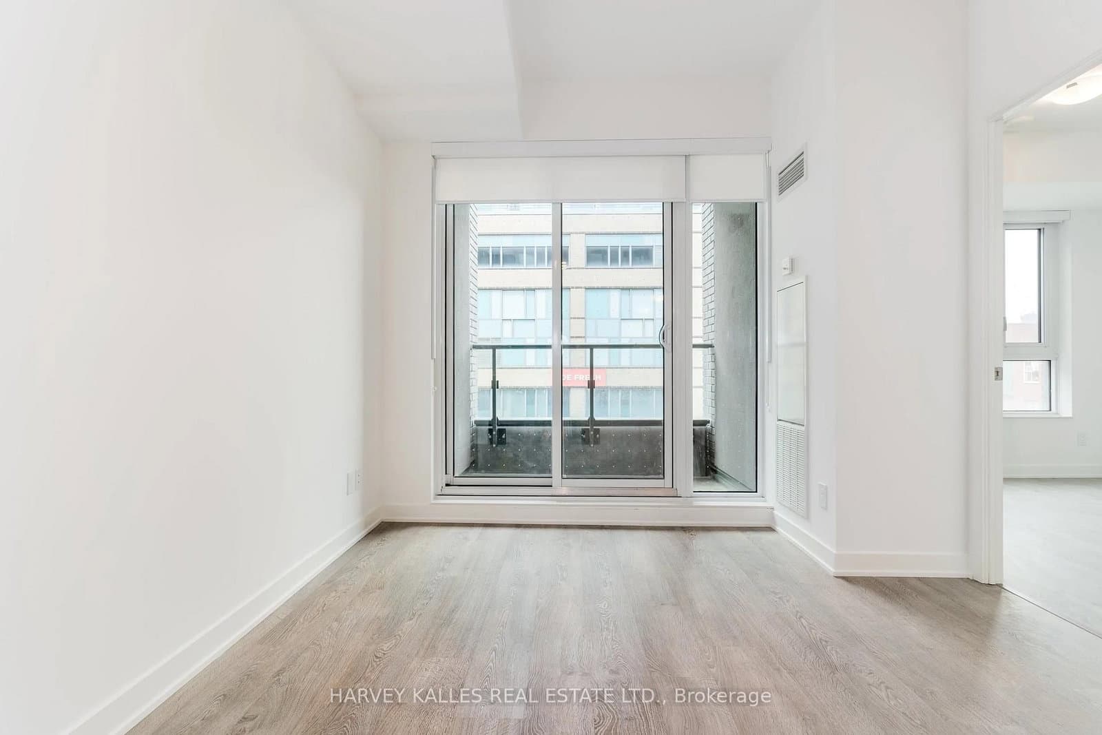 543 Richmond Street W, Unit 410 - Image 5