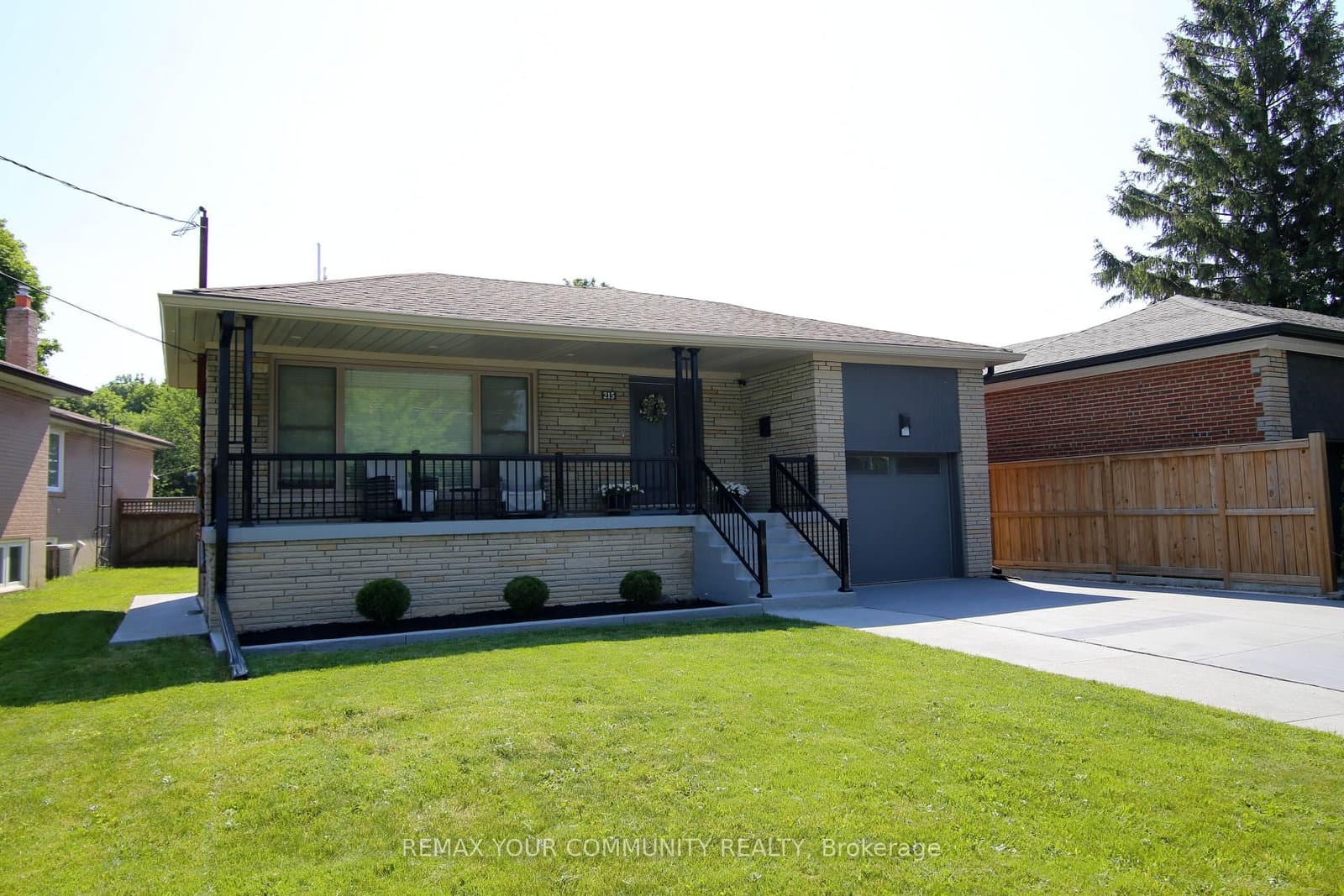 215 Honiton Street - Image 1