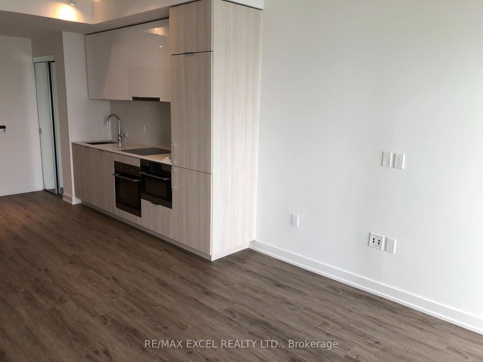 15 Queens Quay E, Unit 1303 - Image 4