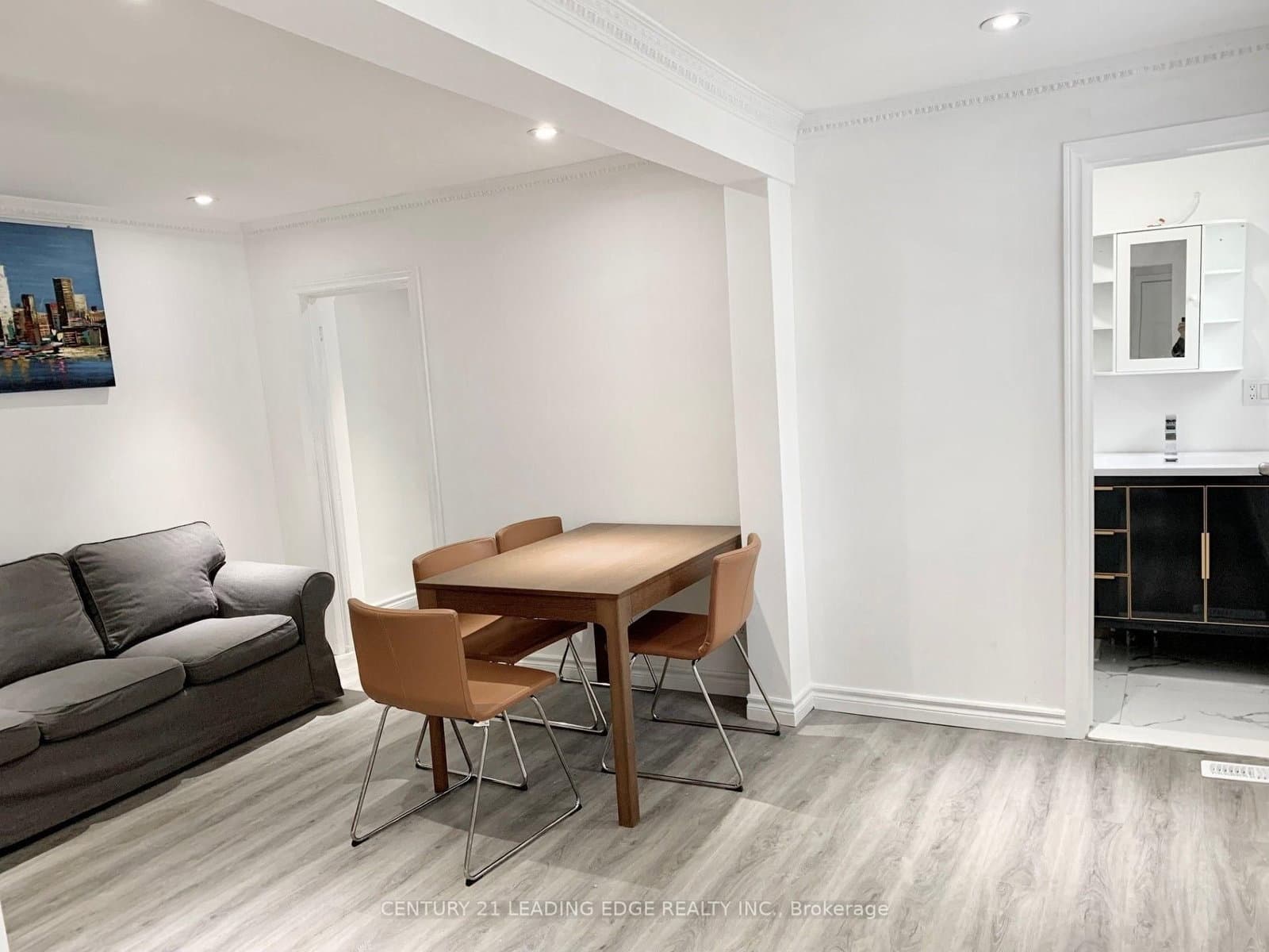 30 Huron Street, Unit Main Level Back - Image 6