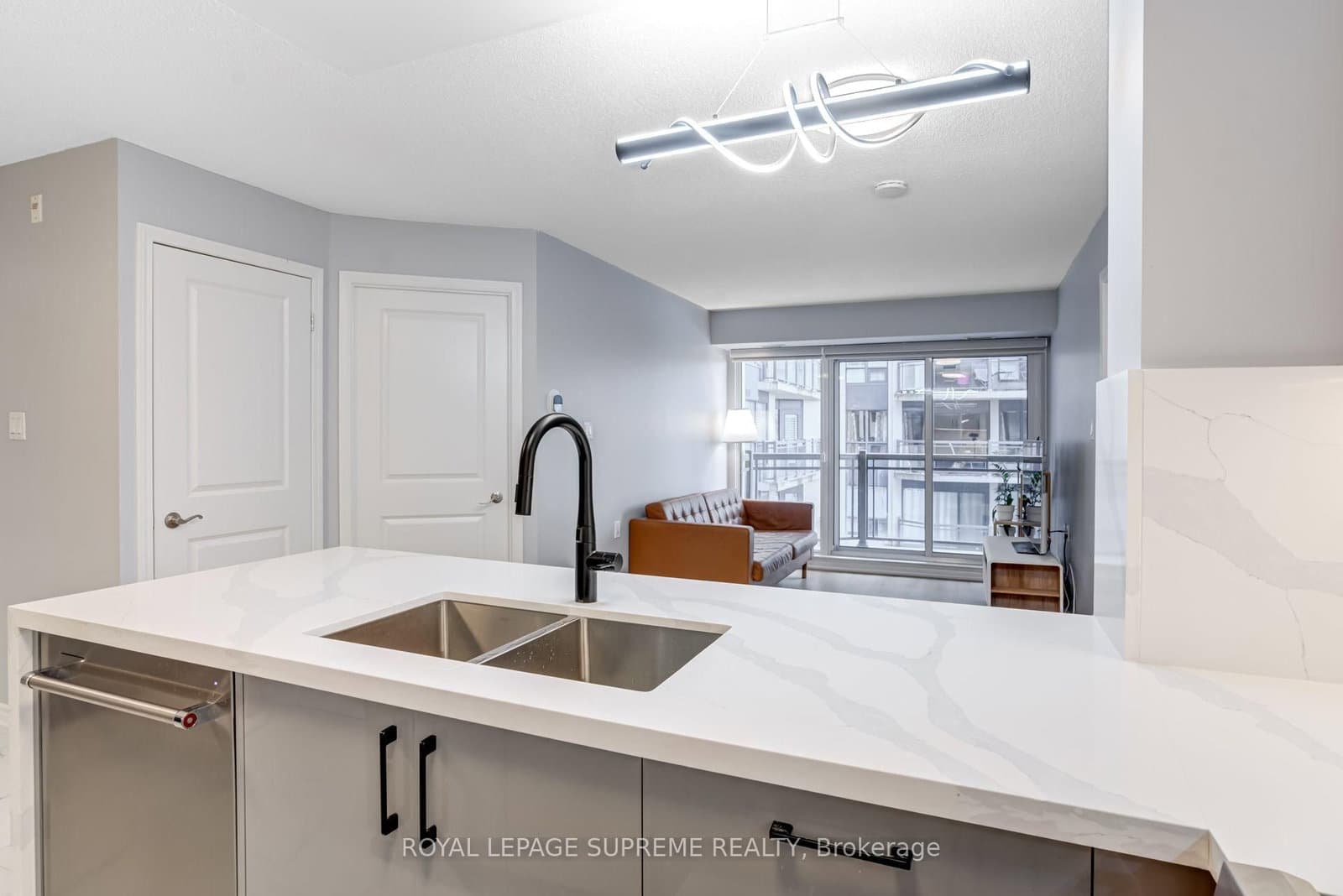 872 Sheppard Avenue W, Unit 301 - Image 5