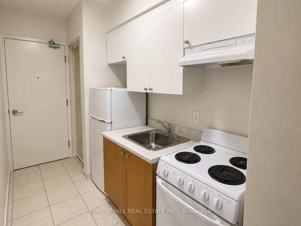 126 Dundas East Street E, Unit 204 - Image 5